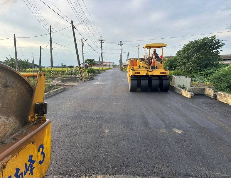 崙背鄉13-1線及周邊道路改善工程 3