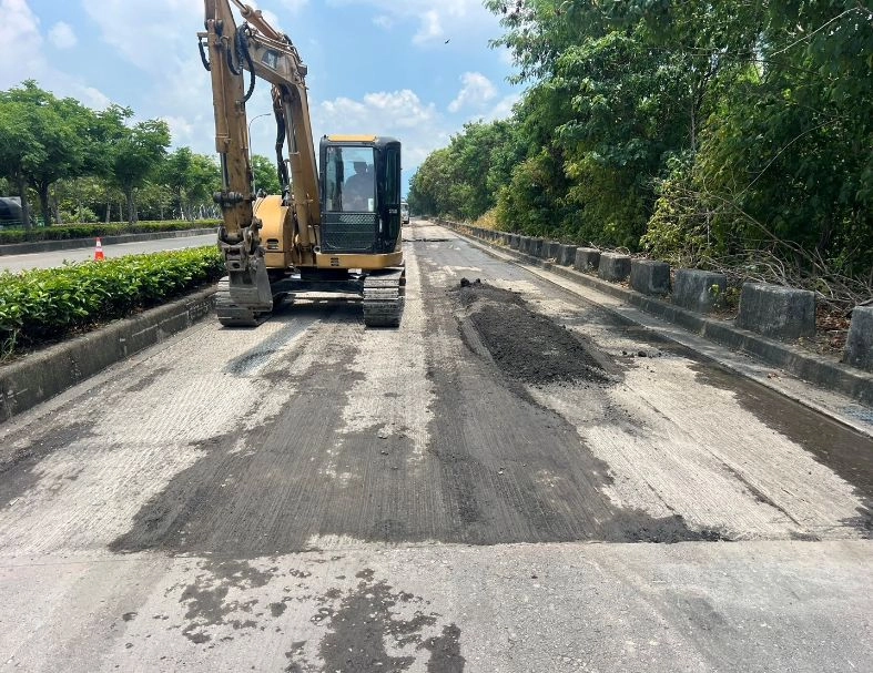 113年雲林產業園區道路及人行道修復工程  5